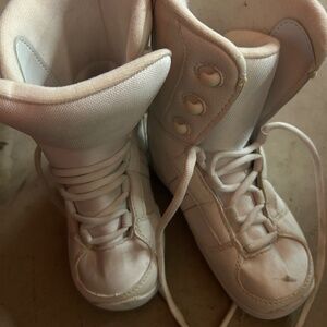 Youth size 3 snowboard boots